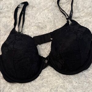 Victoria’s Secret Bra size 34c NEW